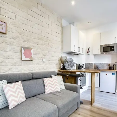 1022-suite Leny - Superb In * Paris